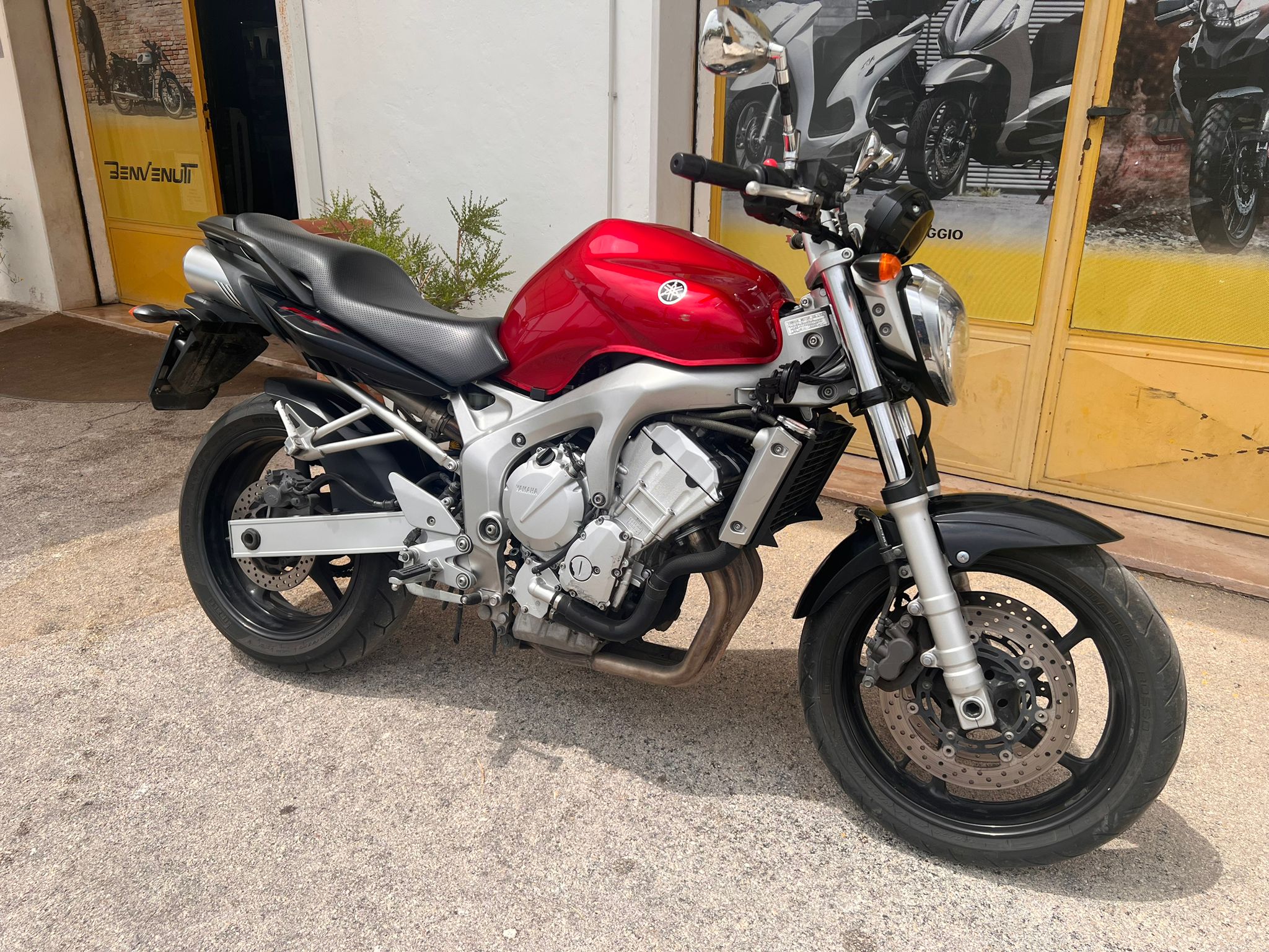 Yamaha fz6 - Bikecenter Foggia