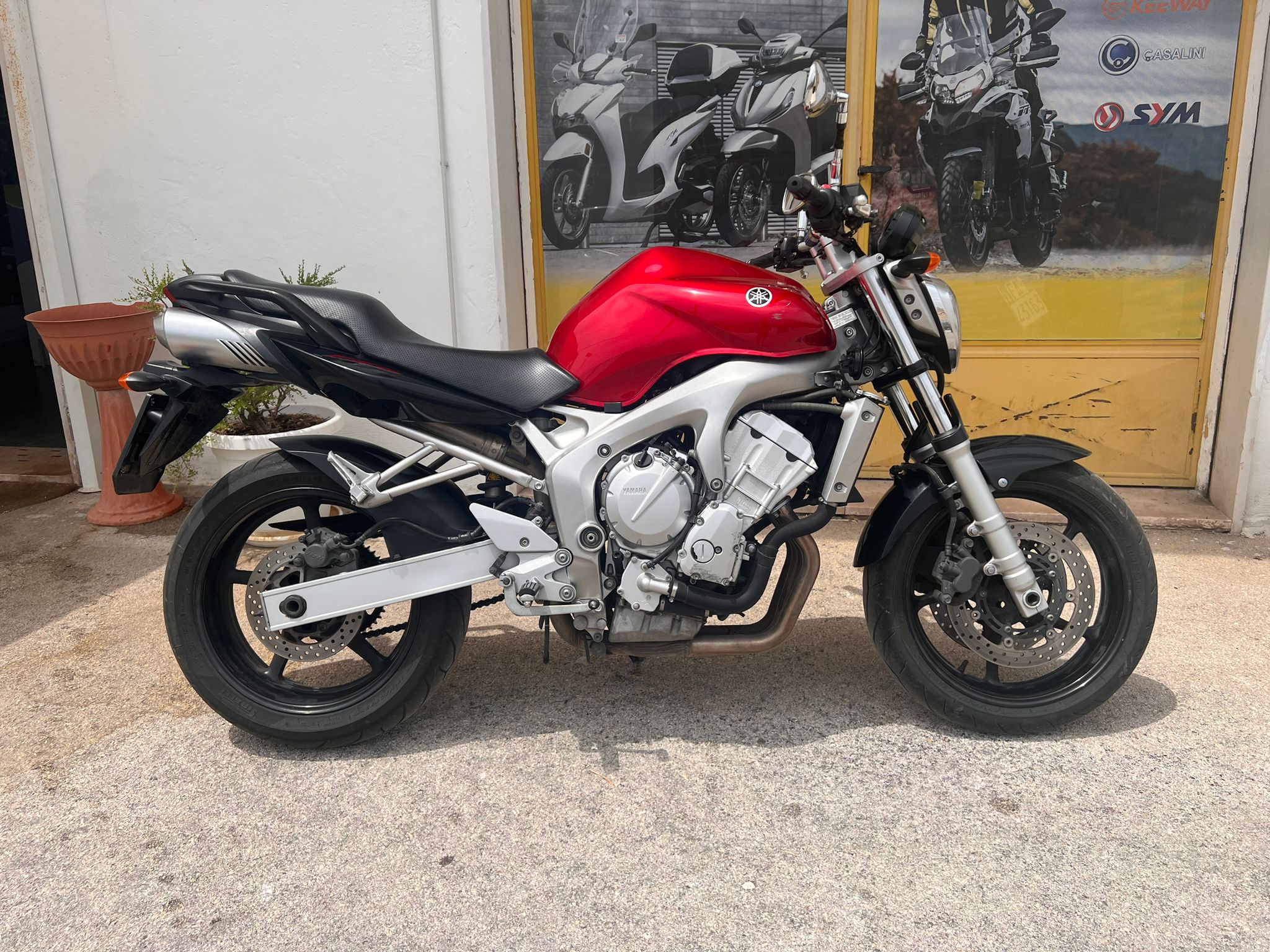 Yamaha fz6 - Bikecenter Foggia